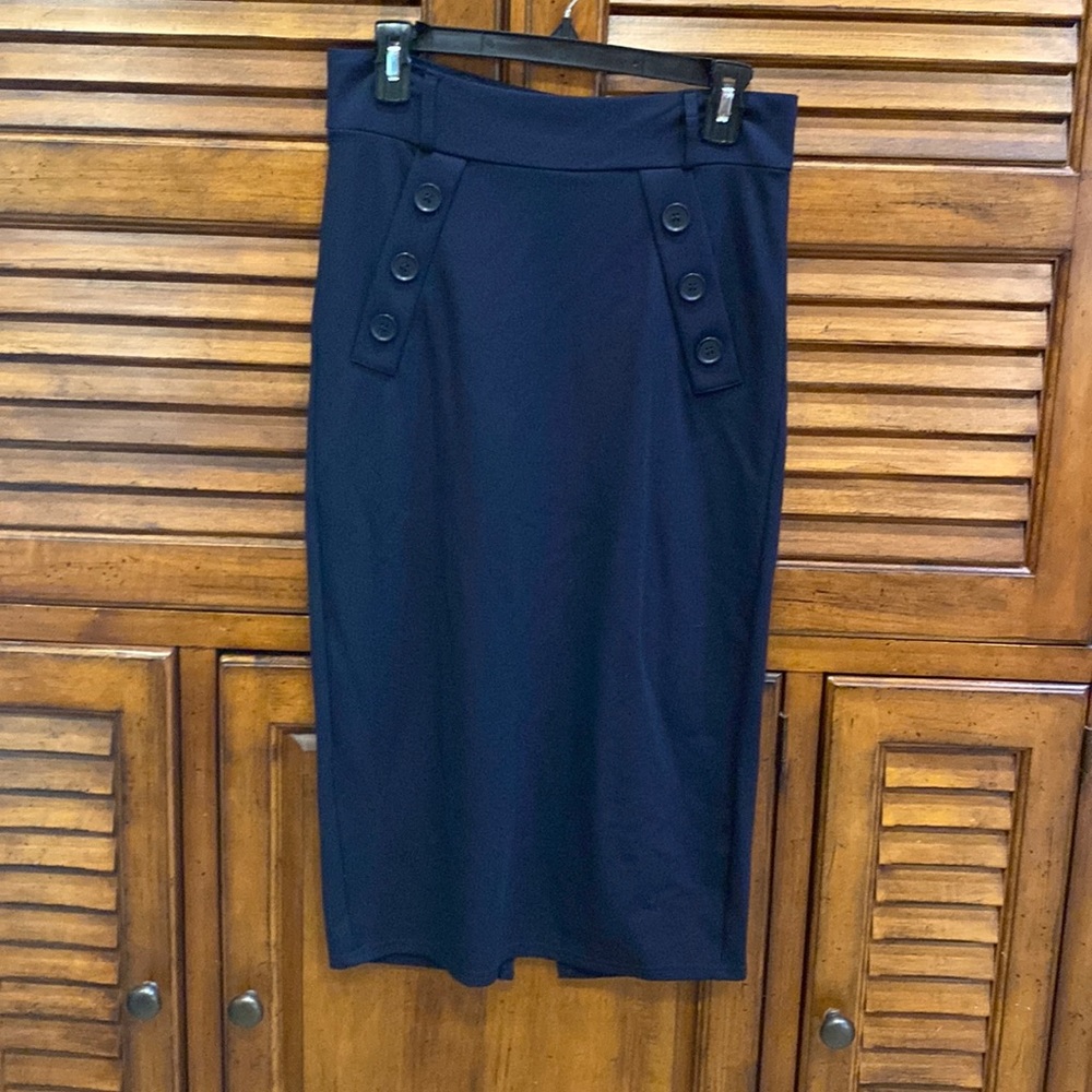 NWOT Navy Pencil stretchy Skirt with back slit